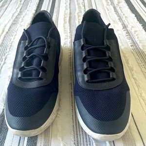 Size 14 underarmer navy blue